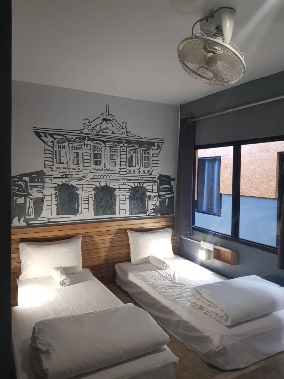Bed Hostel Phuket Extérieur photo